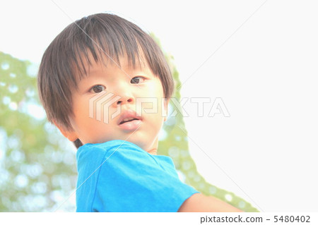 男孩 男孩 5480402