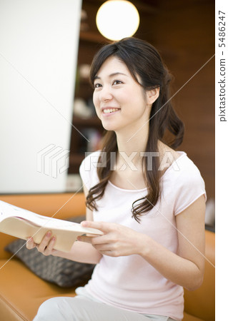 女性肖像 5486247