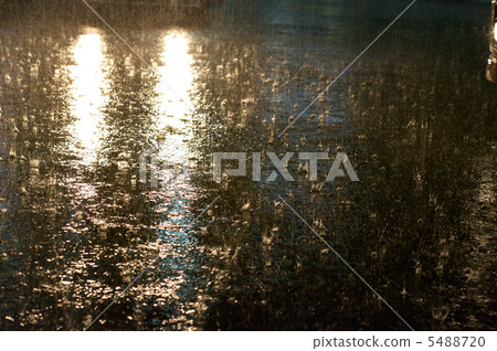 暴雨 暴雨 5488720