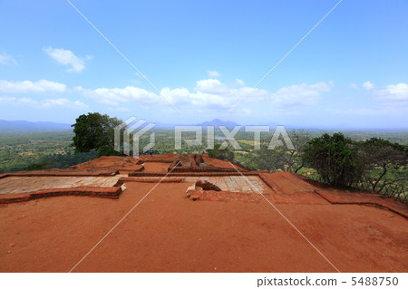 錫吉里亞 錫吉里亞 5488750