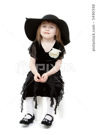 A little sweet girl felt hat 5490398