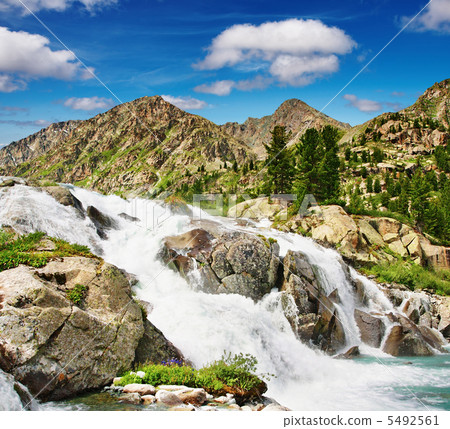 Mountain view Mountain view 5492561