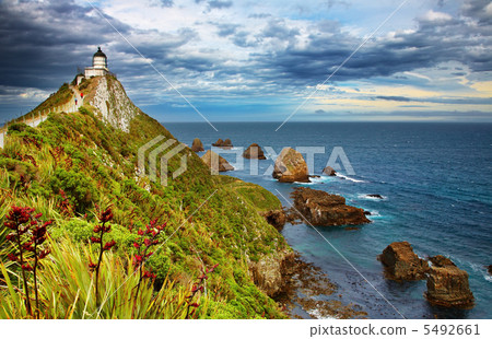 Nugget Point Lighthouse, New Zealand Nugget Point Lighthouse, New Zealand 5492661