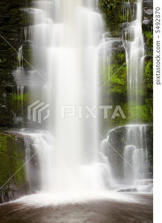 Mclean Falls, New Zealand 5492870