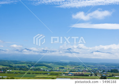 Kamifurano and the Tokachi dake mountains 5496188