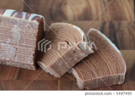 Cut chocolate baumkuchen 5497495