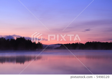 Lake Redakami 5498120