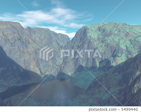 翡翠天空和山陰影 5499440