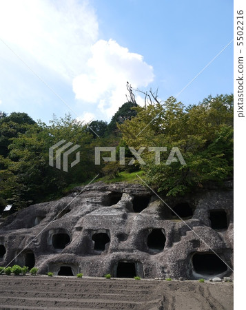 Nagaoka Hundred Holes Kofun 5502216