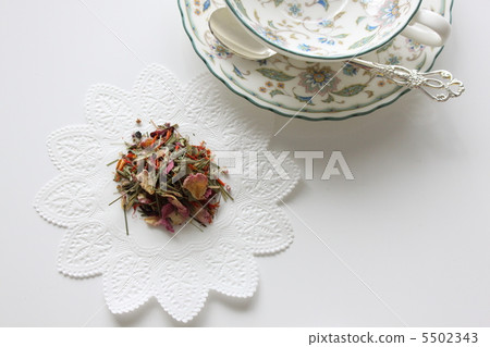 Herbs and tea cups Herbs and tea cups 5502343