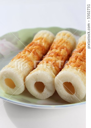 Hinaku Chikuwa 5502731