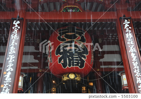 在淺草寺的雪 在淺草寺的雪 5503100