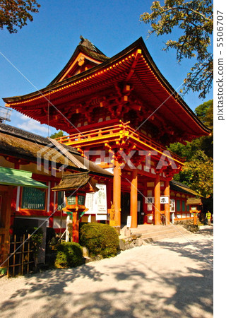Shimogamo神社(Kamo Ogun神社)的“Shiogamon”(京都市左京區Shimogamizukawa鎮) Shimogamo神社(Kamo Ogun神社)的“Shiogamon”(京都市左京區Shimogamizukawa鎮) 5506707