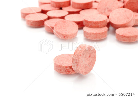 Red medicine pills close-up Red medicine pills close-up 5507214