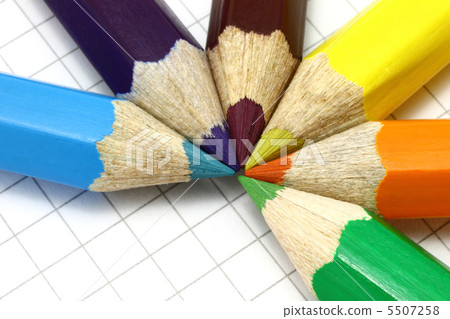 Colour pencils close-up Colour pencils close-up 5507258