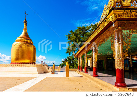 緬甸蒲甘的寺廟(噓梨和寶塔) 緬甸蒲甘的寺廟(噓梨和寶塔) 5507643