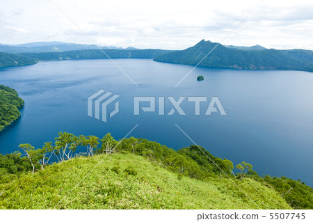 摩週湖在夏天 5507745