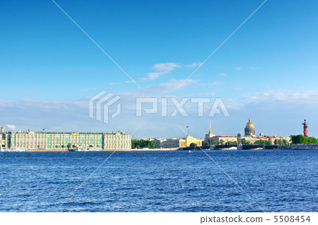 View Winter Palace  in  Saint Petersburg from Neva river. 5508454