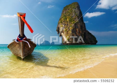 Tropical beach, Andaman Sea, Thailand 5509232
