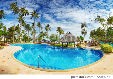 Swimming pool on the beach 5509234