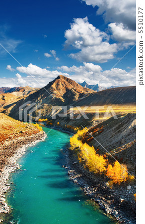 Mountain river Katun Mountain river Katun 5510177