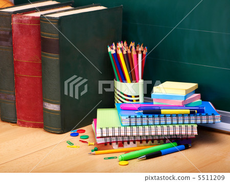 School supplies. 5511209