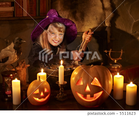 Witch  with pumpkin lantern. 5511623
