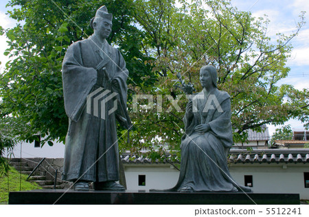 京都Katsuruji城堡公園Hosokawa Tadayoshi·球（Garasha）雕像 5512241