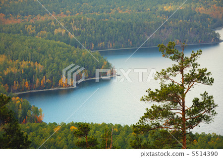autumn landscape 5514390