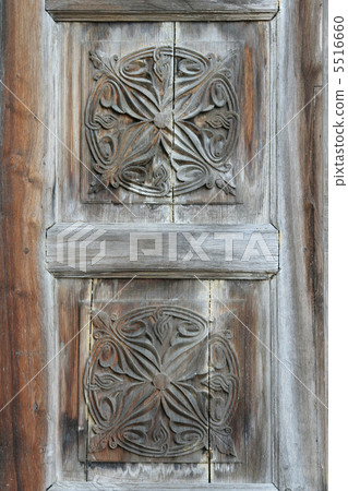 ancient door with fillet 5516660