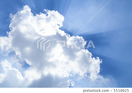 雲和閃閃發光 雲和閃閃發光 5518025