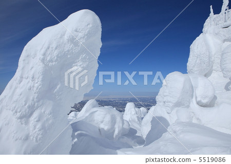 Rape of Hakkoda mountain 5519086