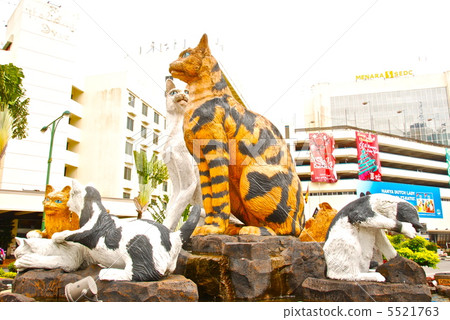 Cat family image (Kuching / East Malaysia) Cat family image (Kuching / East Malaysia) 5521763