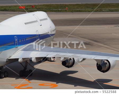 一架飛機 5522588