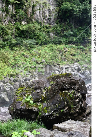 高千穗峽谷，魔鬼的力量石 5522685