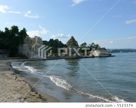 能登半島·小岩海岸·奇怪的岩石 能登半島·小岩海岸·奇怪的岩石 5523374