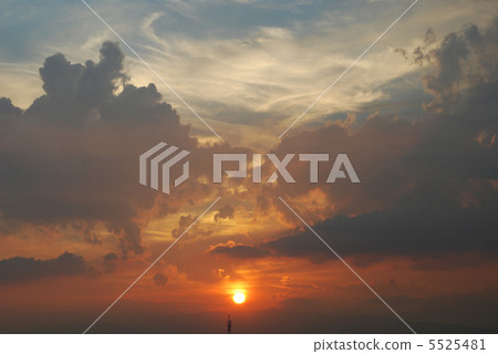 Sun and clouds at dusk Sun and clouds at dusk 5525481