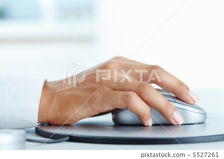Click 5527261