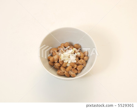 Large grain natto 5529301
