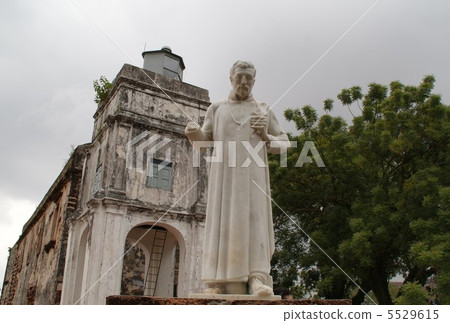 Francisco Xavier 5529615