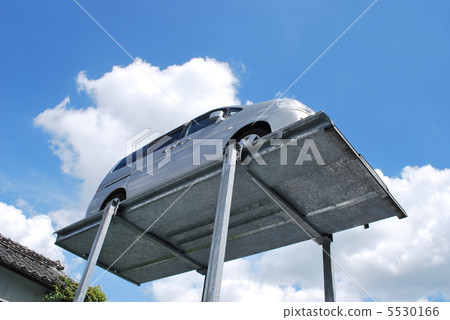 Garage image of multi-storey parking lot 5530166