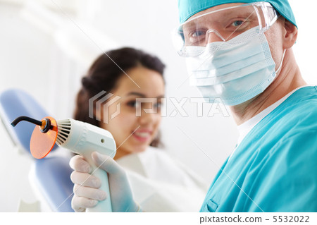 Professional dentist 5532022