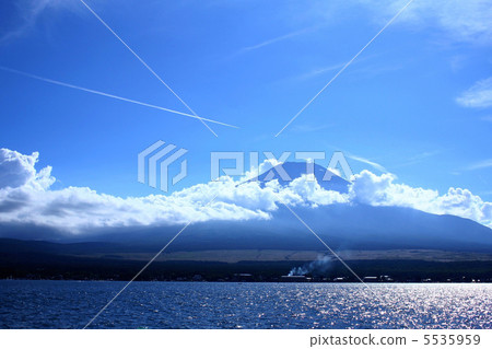 Mount Fuji Mount Fuji 5535959