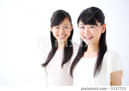Two women Two women 5537723
