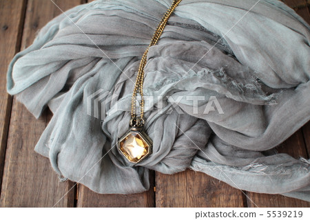 Pendant stole accessories Pendant stole accessories 5539219