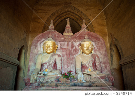 Buddha statues in the Dhammayangyi Temple, Bagan, Myanmar Buddha statues in the Dhammayangyi Temple, Bagan, Myanmar 5540714