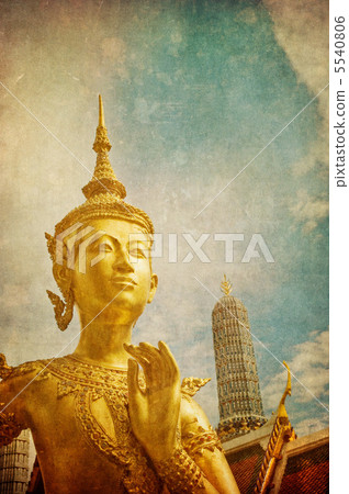 Vintage image of Kinnari statue at Wat Phra Kaew, Bangkok. Vintage image of Kinnari statue at Wat Phra Kaew, Bangkok. 5540806