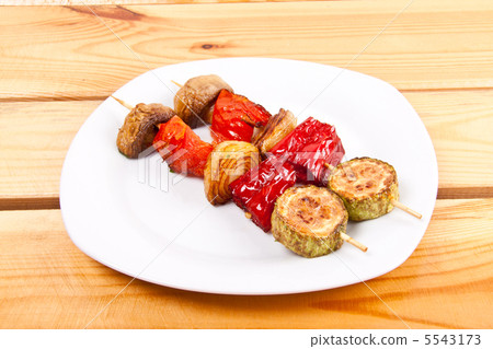 Grilled vegetable on plated 5543173