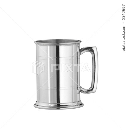 Metal can isolated on white 5543697