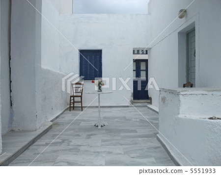 希臘聖托里尼島風景花椅子 5551933